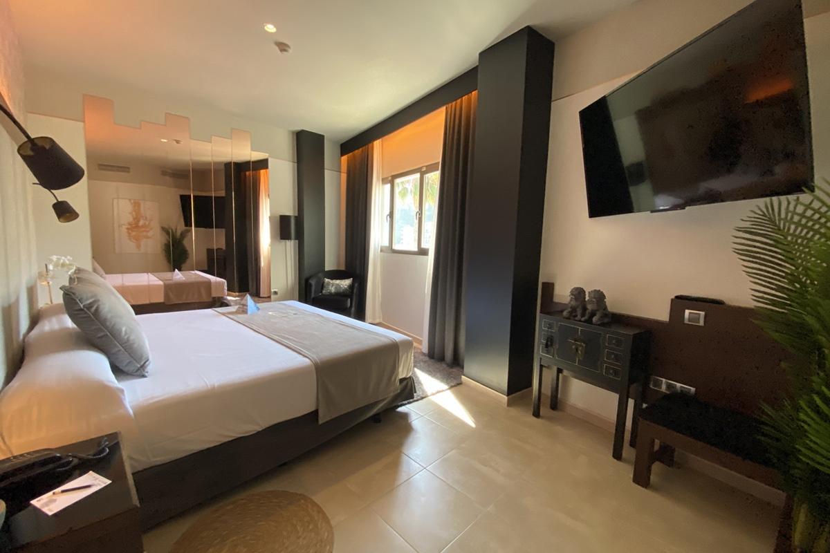 On Aleta Room (Adults Only) Альмуньекар Экстерьер фото